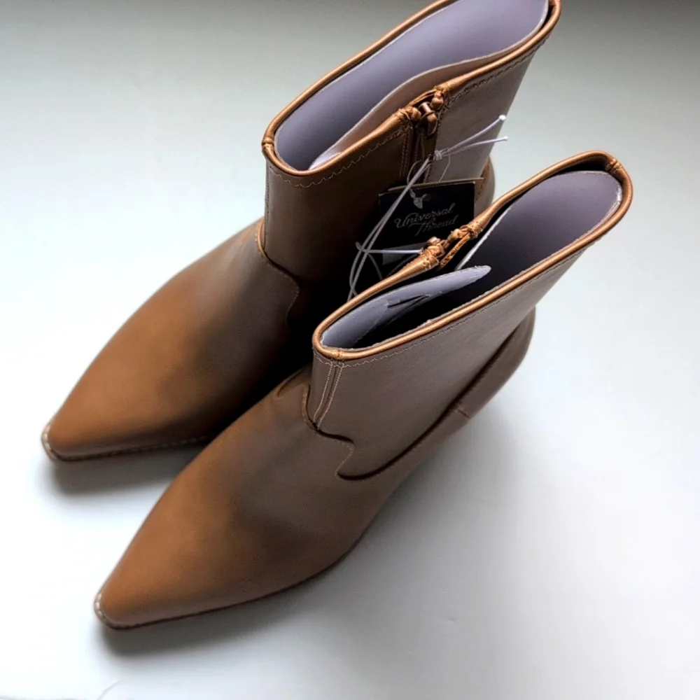 Aubree Ankle Boots from Universal Thread- Tan NWT Size 10